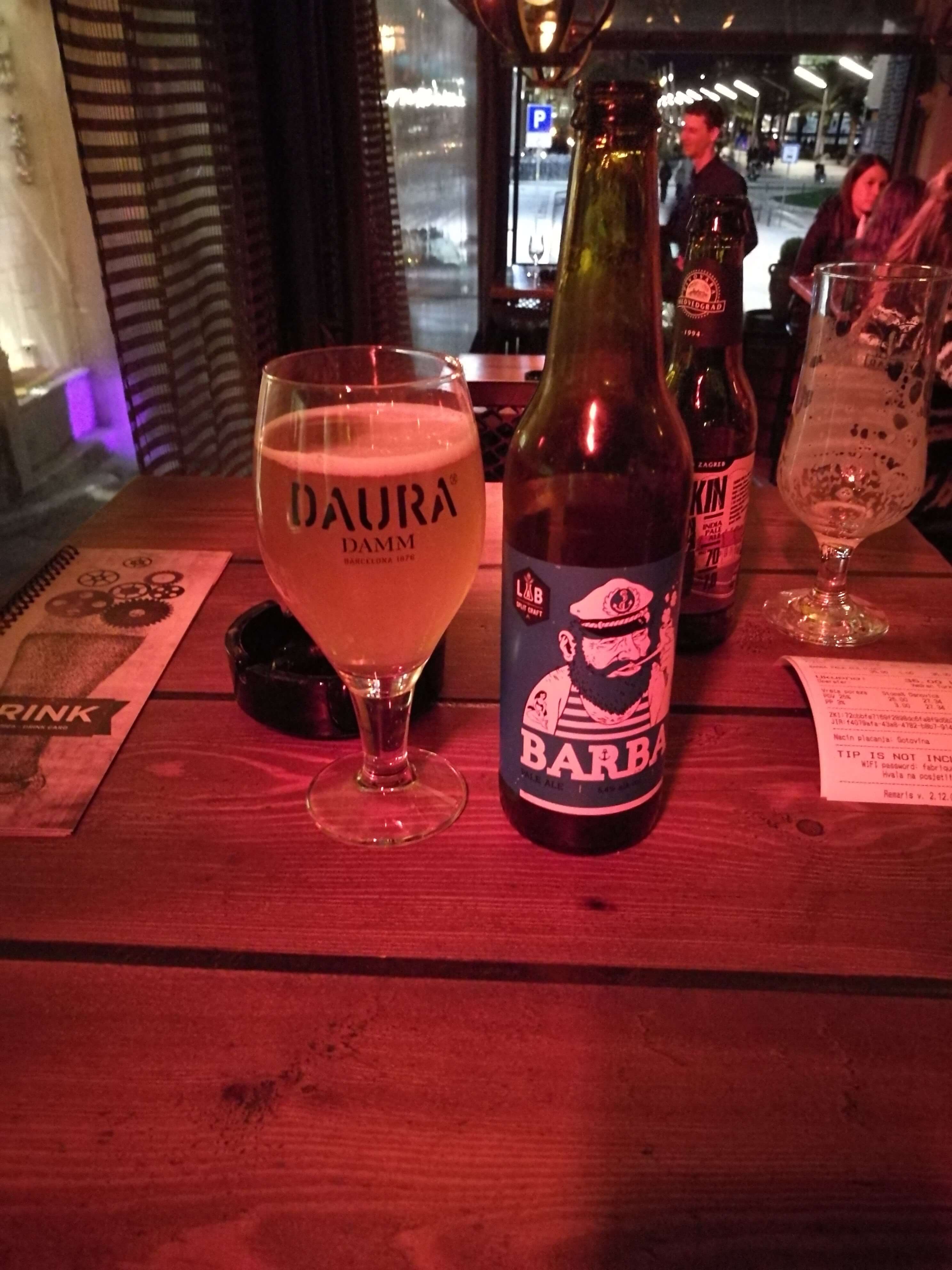 Lokalno craft pivo "Barba" u Fabrique pub-u Split