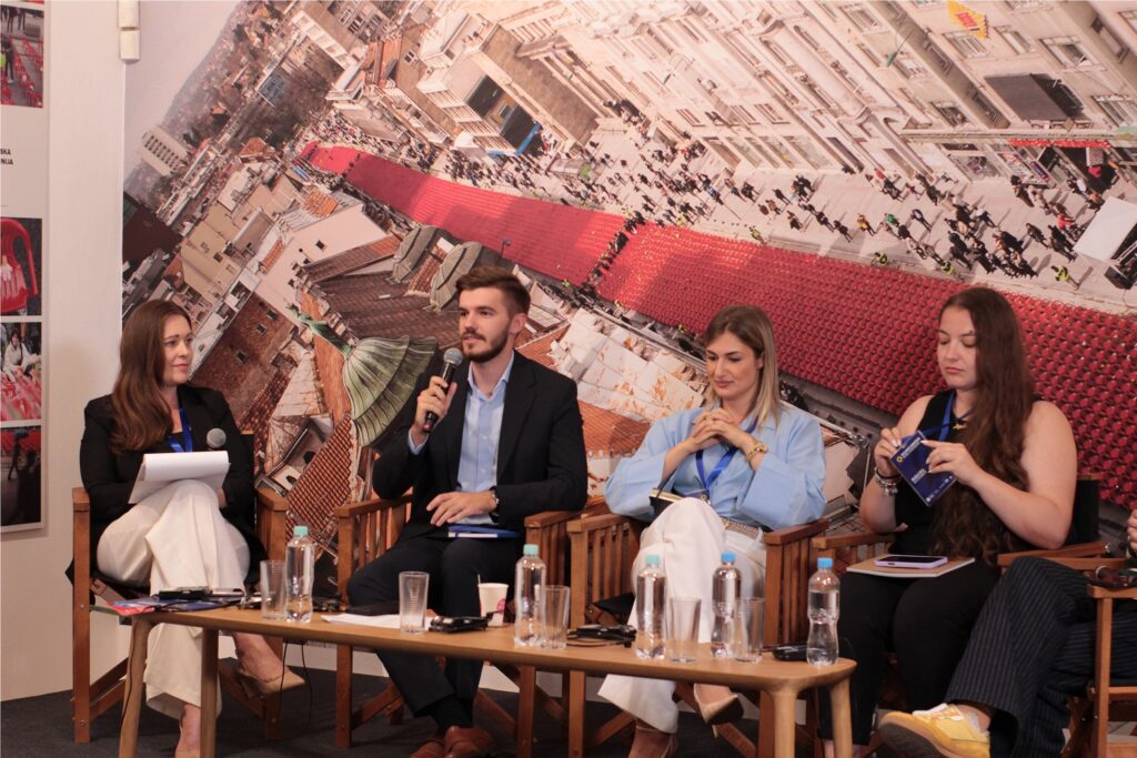 Evropski dijalozi - Panel: „Koja je budućnost mladih? Između osamostaljivanja i pripadanja zajednicama“